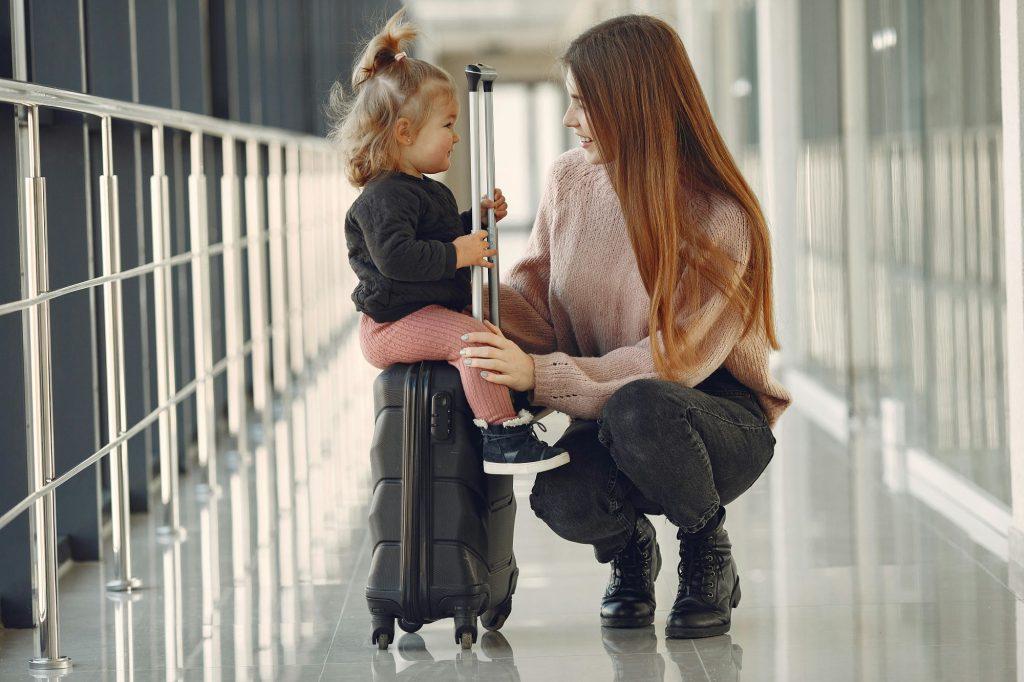 Ritardi dei voli con bambini: alcune pratiche soluzioni